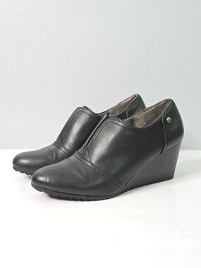 Life Stride Black Wedge Slip-On Dress Shoes